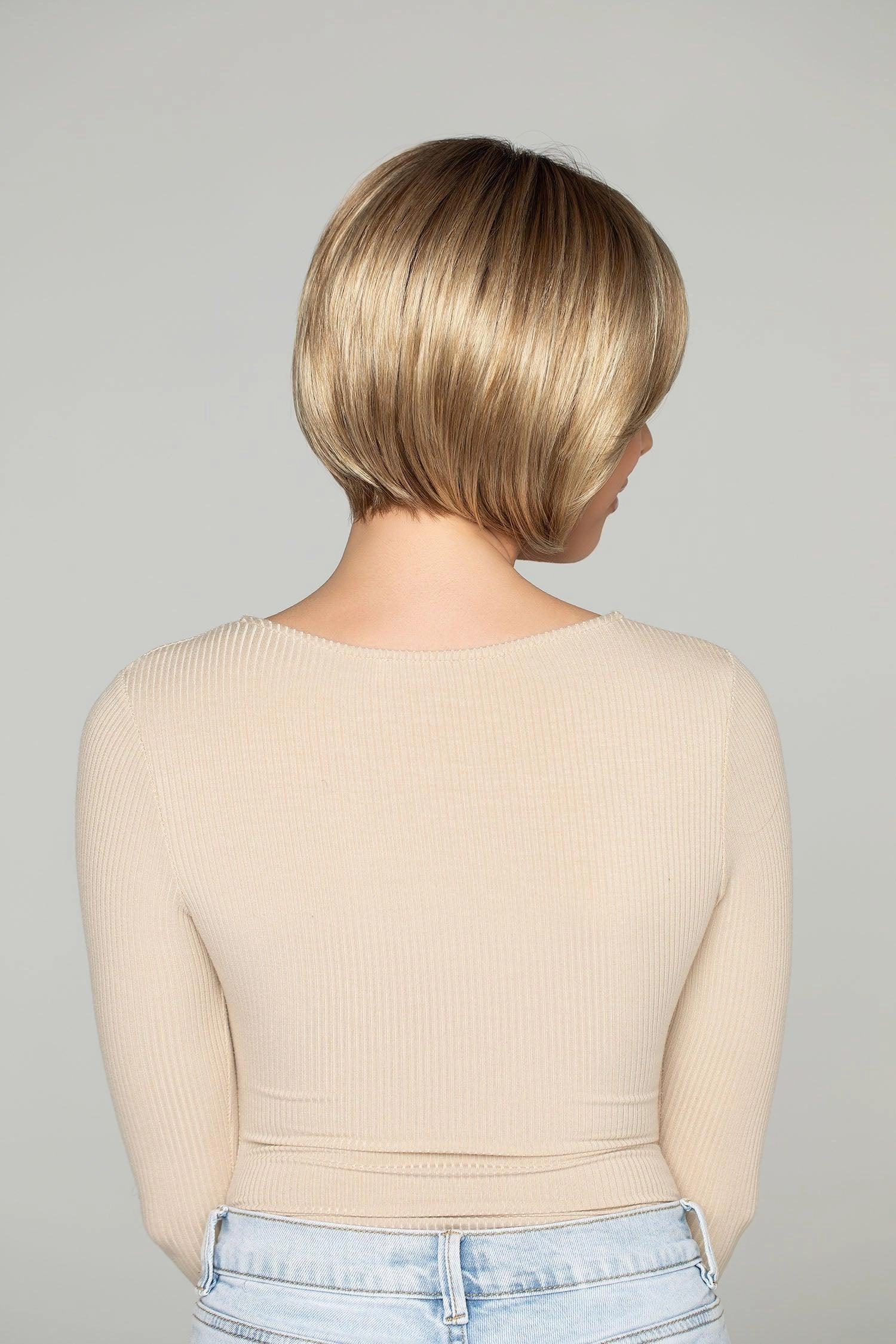 591 Alexis by WigPro: Synthetic Wig