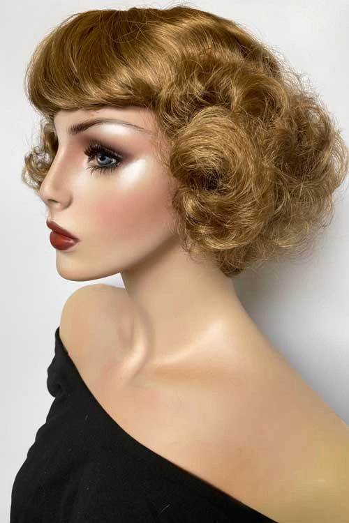 A short brown vintage style wig with waves: Rita