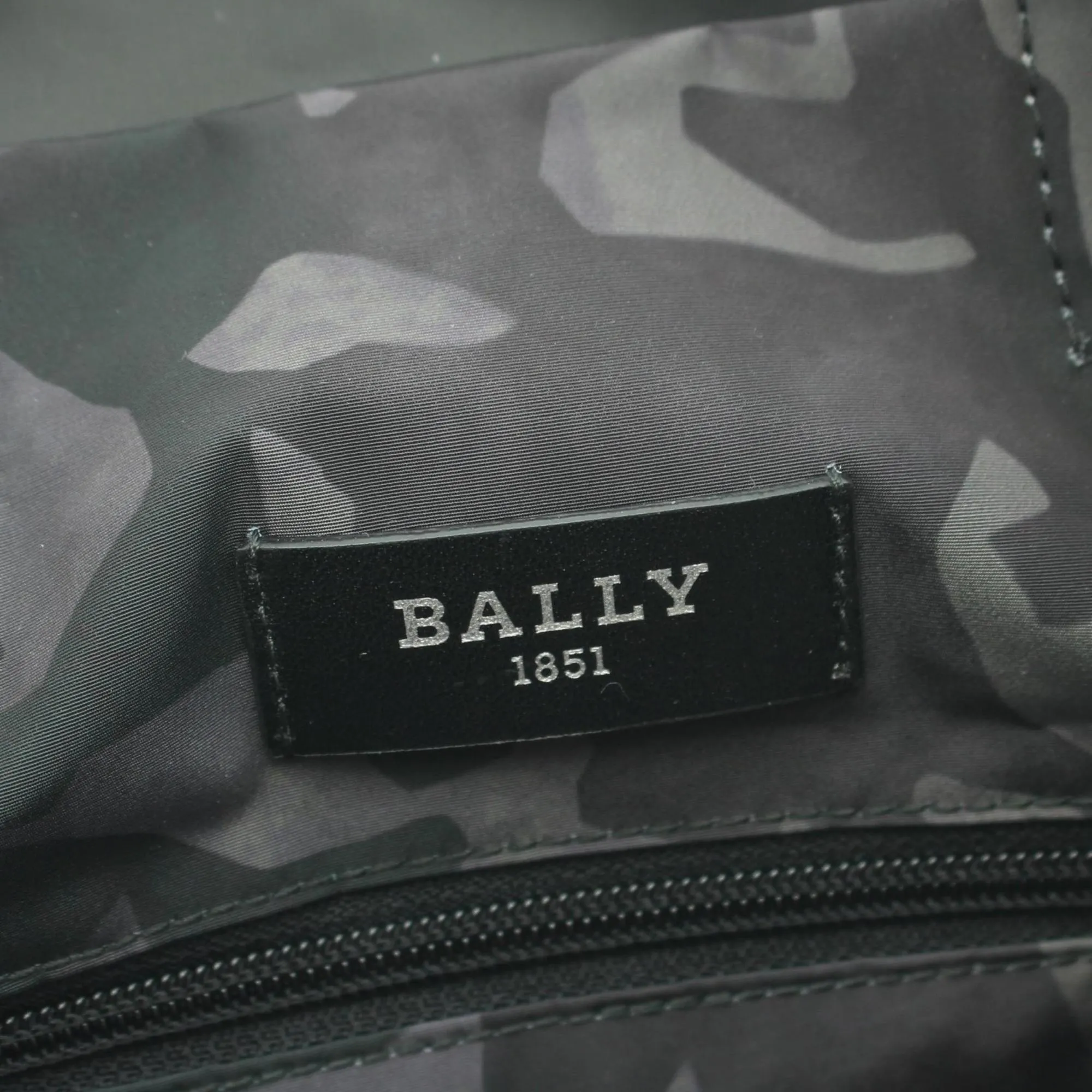 Bally  Nylon Tote Bag (Pre-Owned)