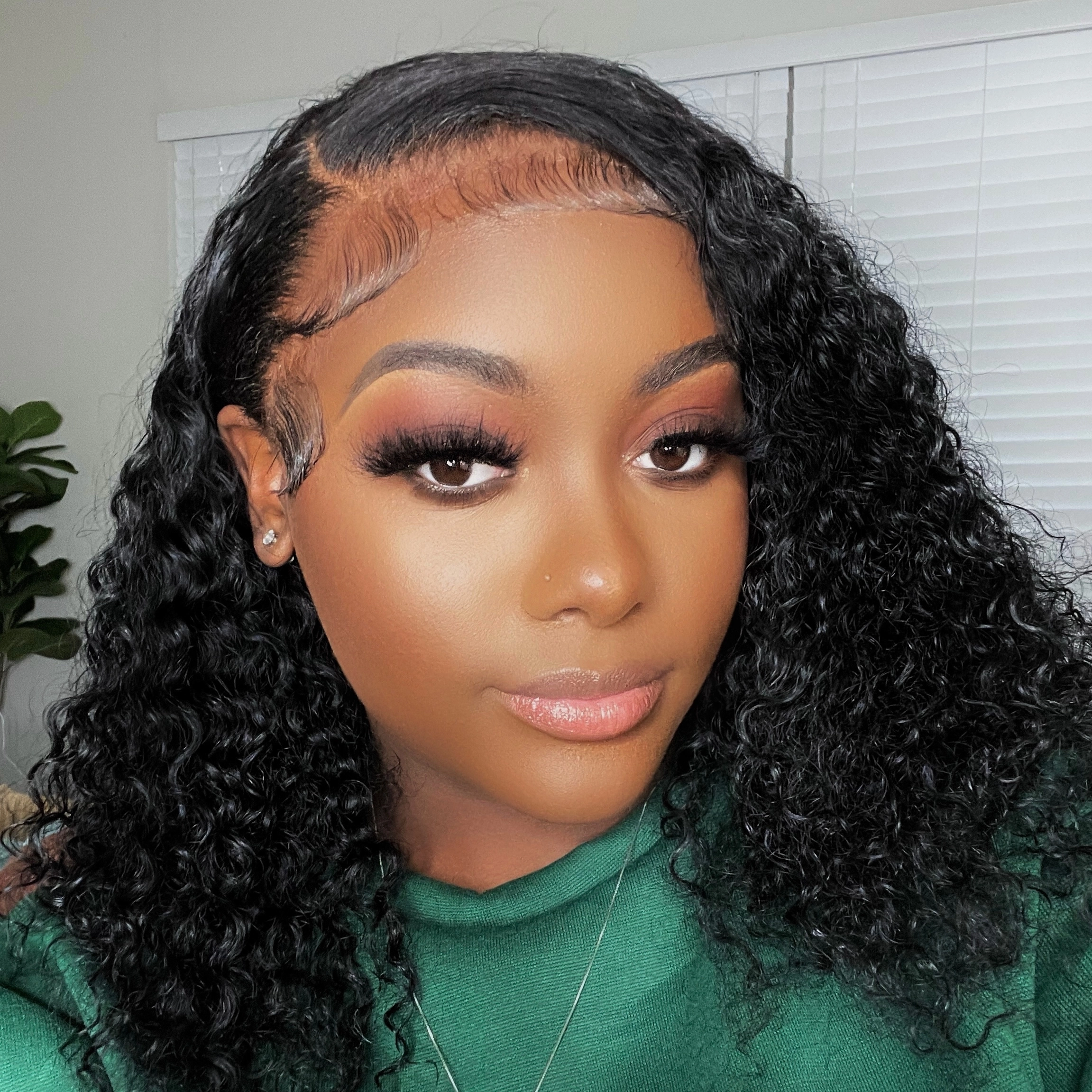 Boutique Skin Melt Lace   Delicate Hairline Frontal Bob Wigs Curly
