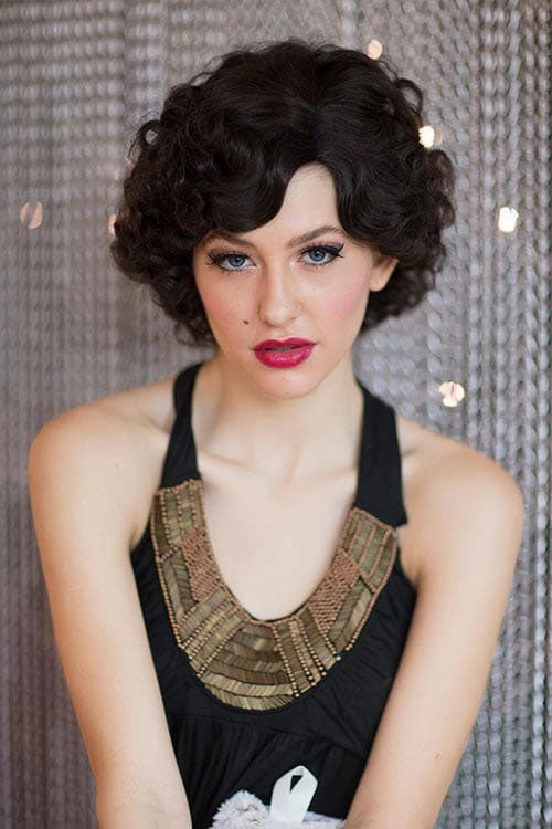 Brown 1920s 1930s style wig, short retro style with finger waves: Cecelia