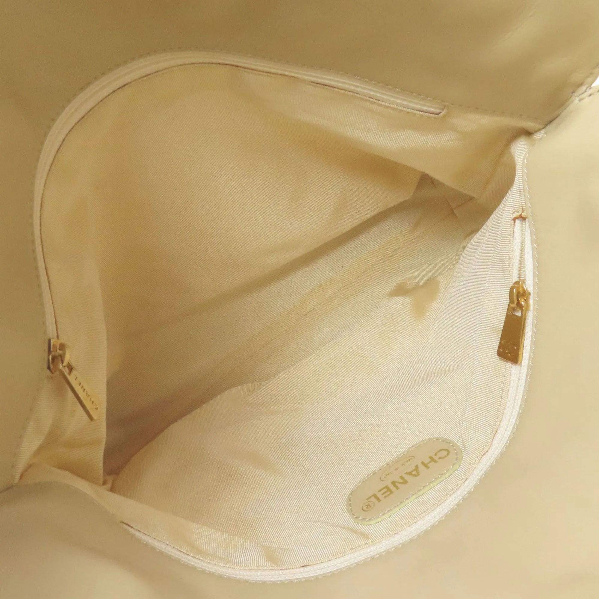 Chanel Leather Tote Bag (Pre-Owned)