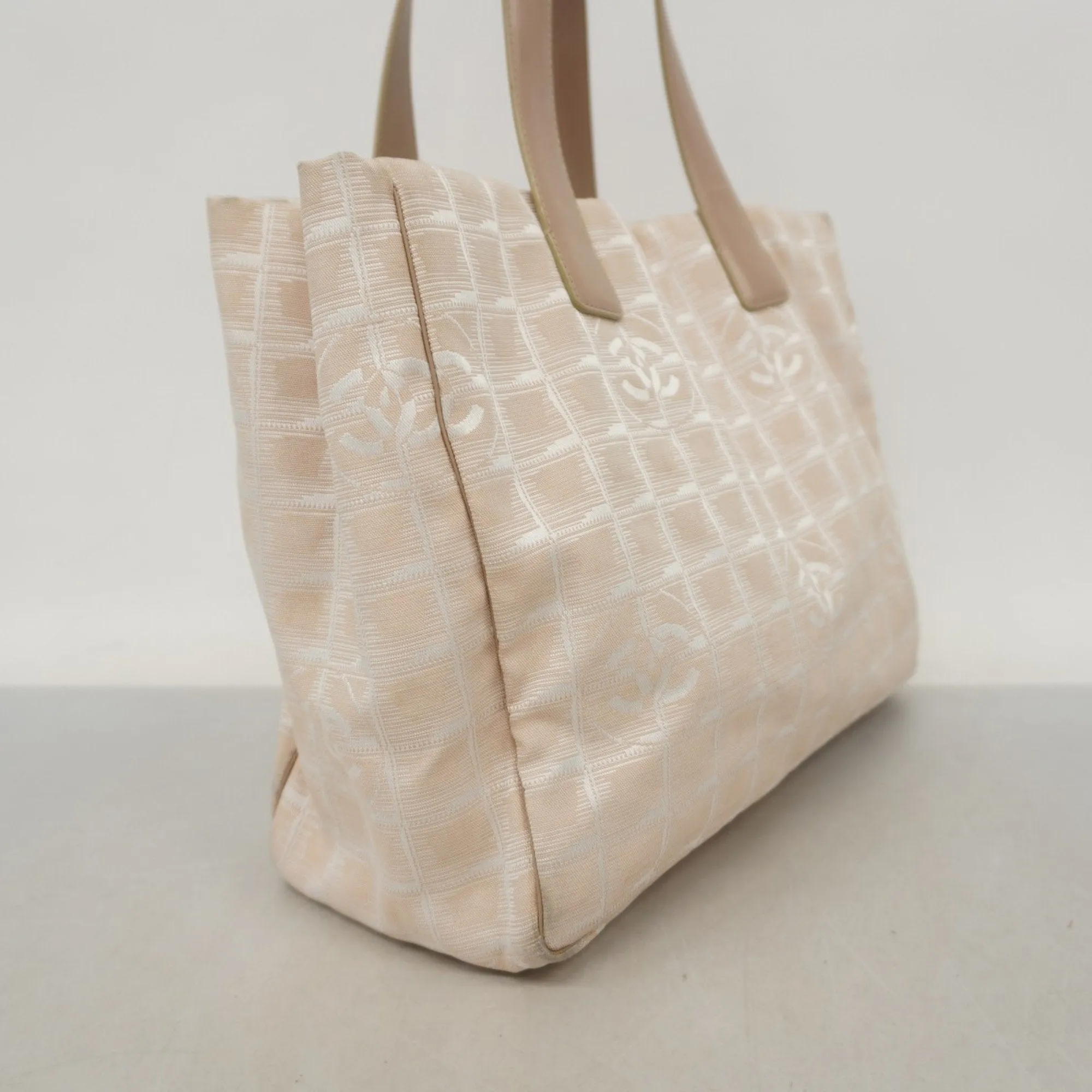 Chanel Nylon Tote Bag (Pre-Owned)