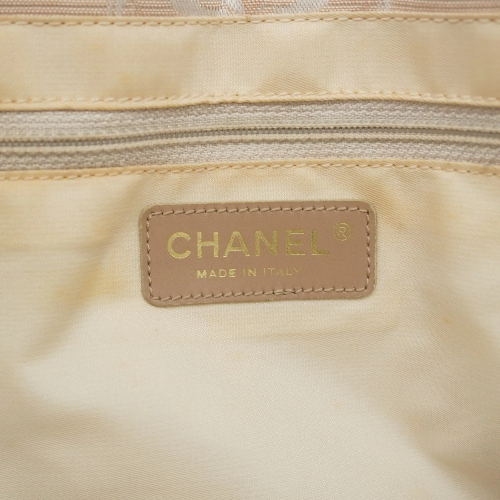 Chanel Nylon Tote Bag (Pre-Owned)
