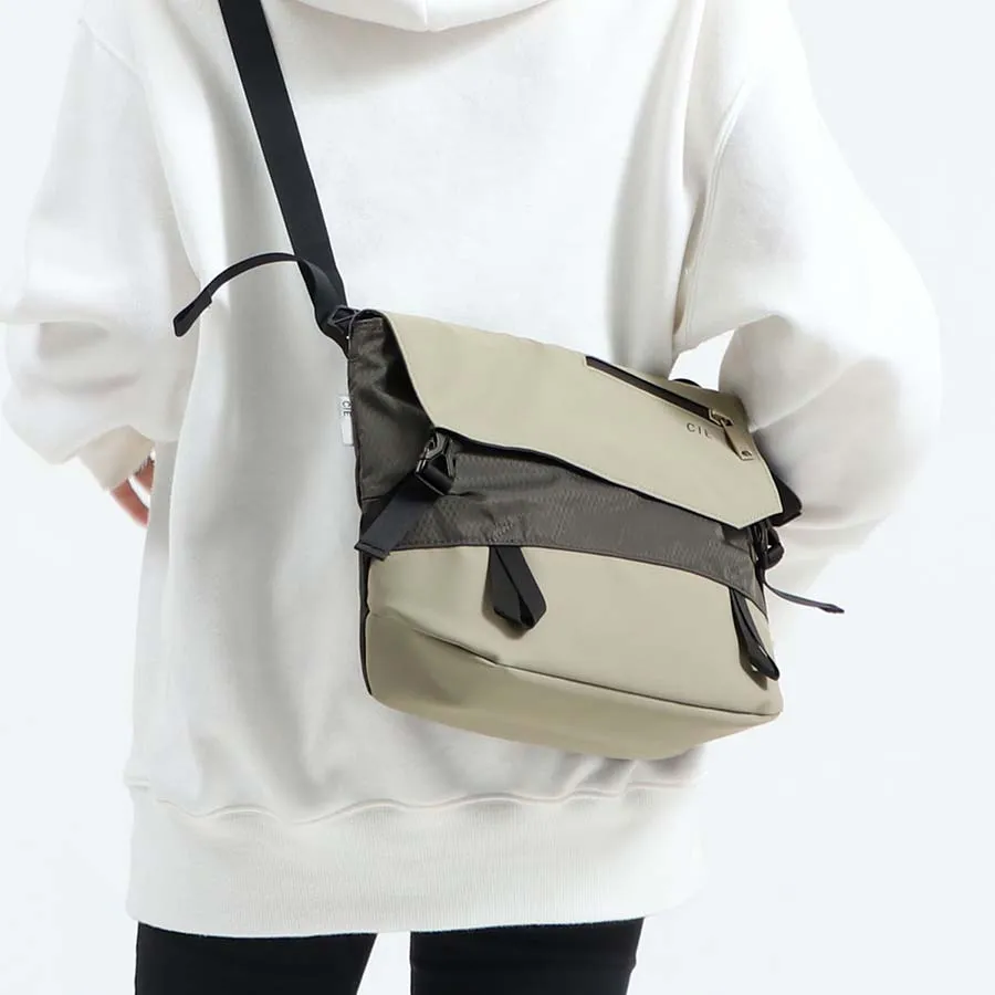 CIE CIE VARIOUS SHOULDER GRAY  (320g)