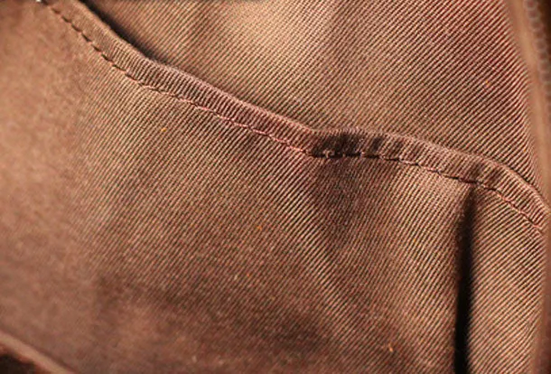 Genuine Leather Mens Cool Messenger Bag iPad Bag Chest Bag Bike Bag Cycling Evelope Cluth Bag For Men
