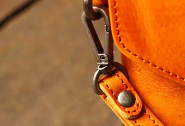 Genuine Leather Mens Cool Messenger Bag iPad Bag Chest Bag Bike Bag Cycling Evelope Cluth Bag For Men