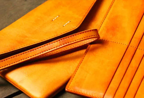 Genuine Leather Mens Cool Messenger Bag iPad Bag Chest Bag Bike Bag Cycling Evelope Cluth Bag For Men