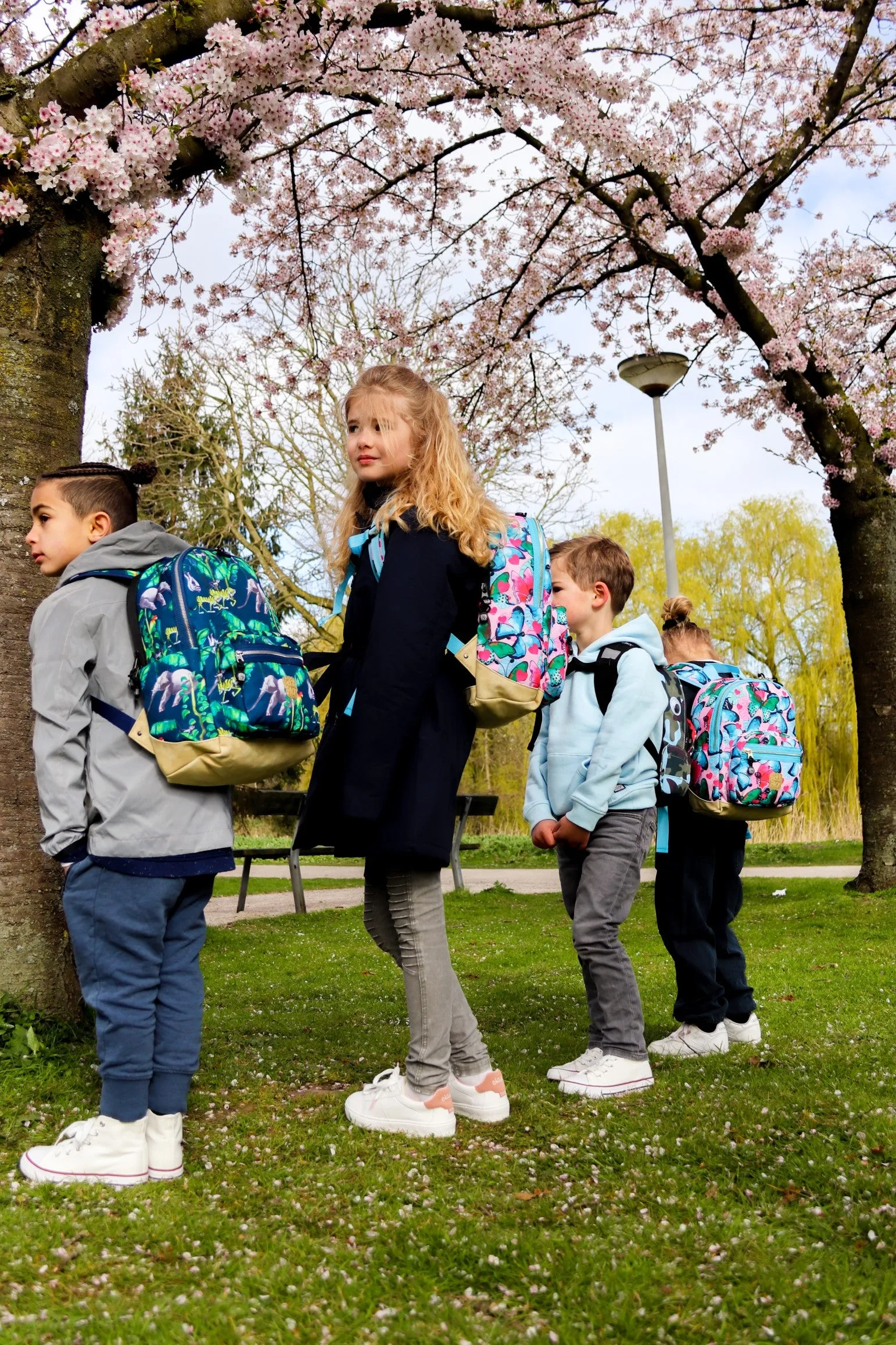 Happy Jungle Backpack M Navy