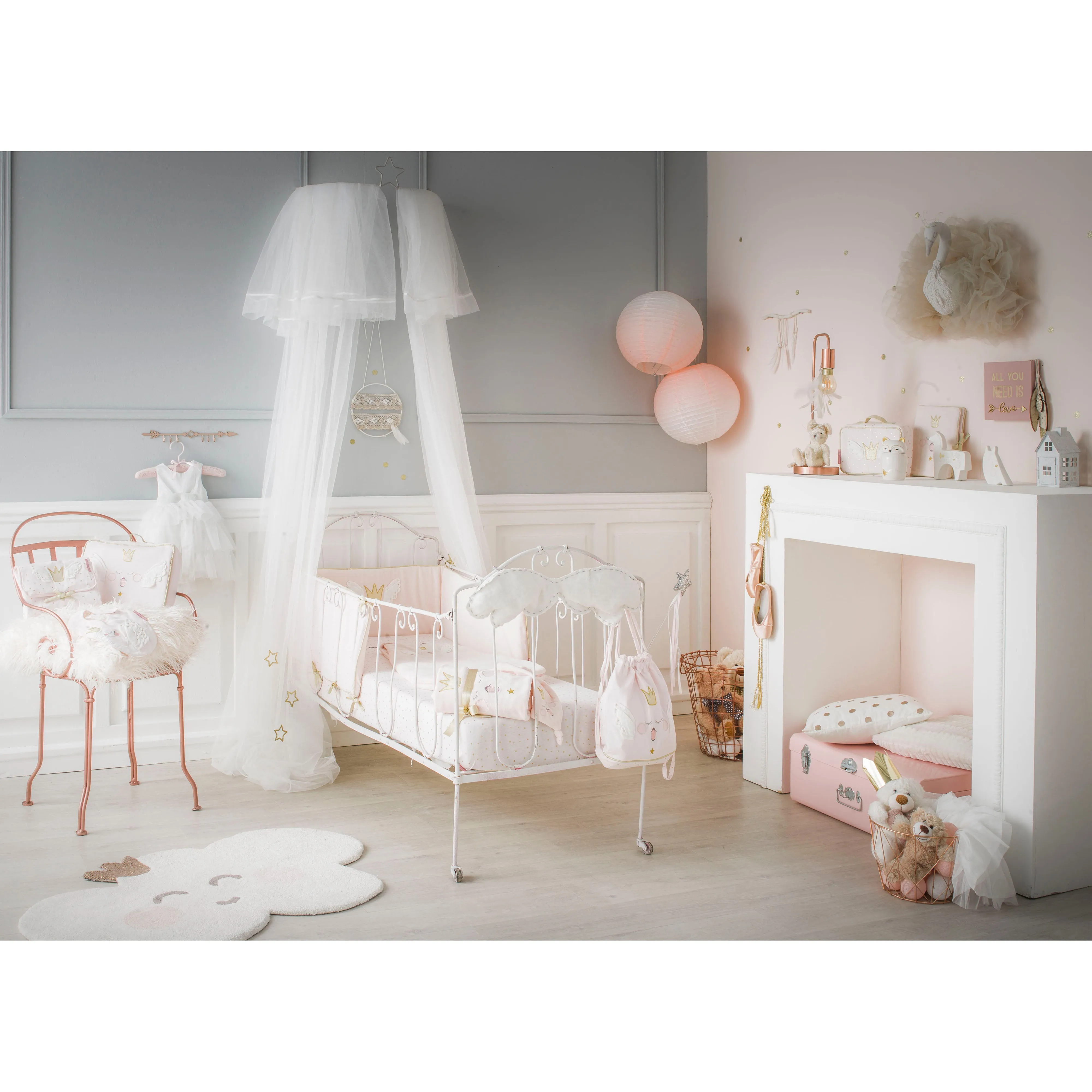 Little Crevette Vanity Princess Swan