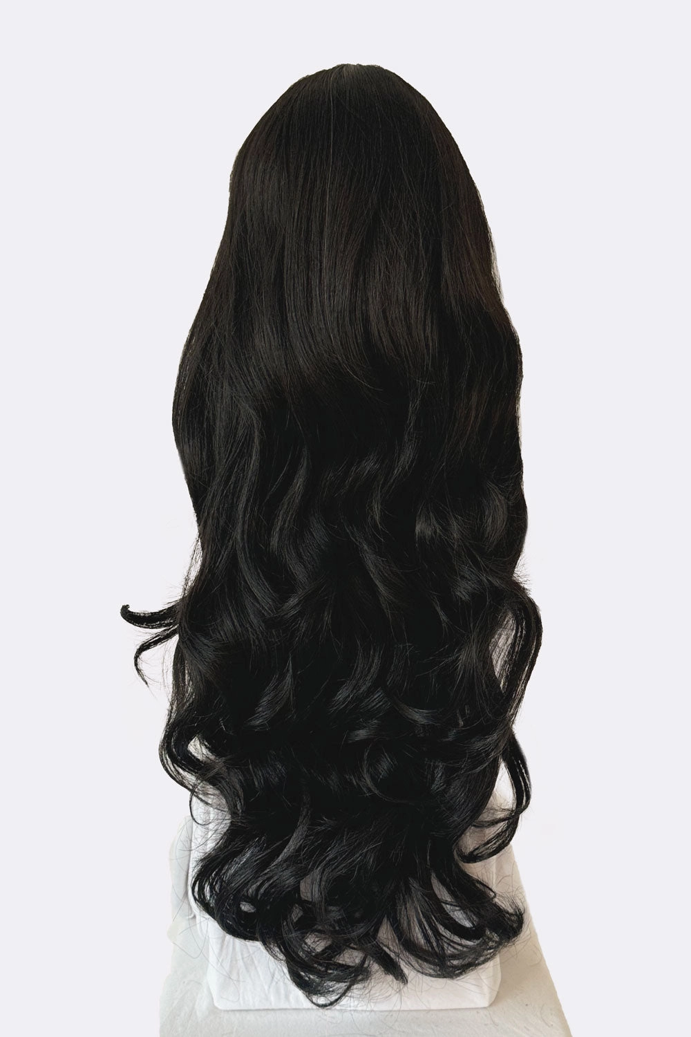 Long black wig, wavy: Kerry