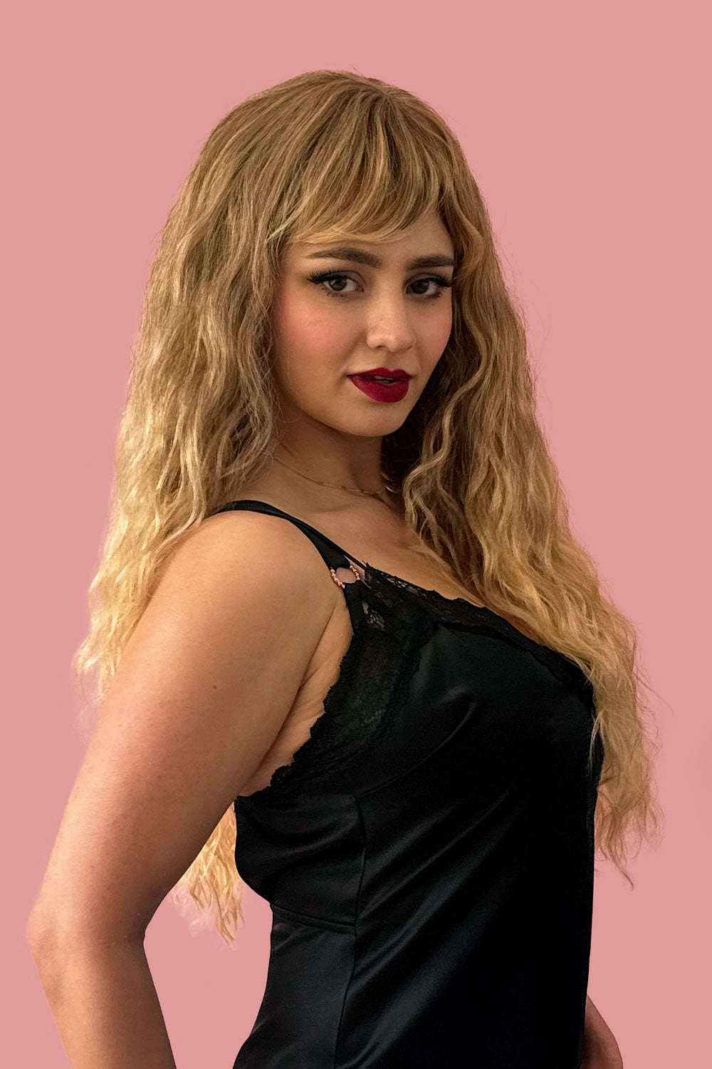 Long brown crimped wig, brown and blonde dip dye (ombre): Tiggy