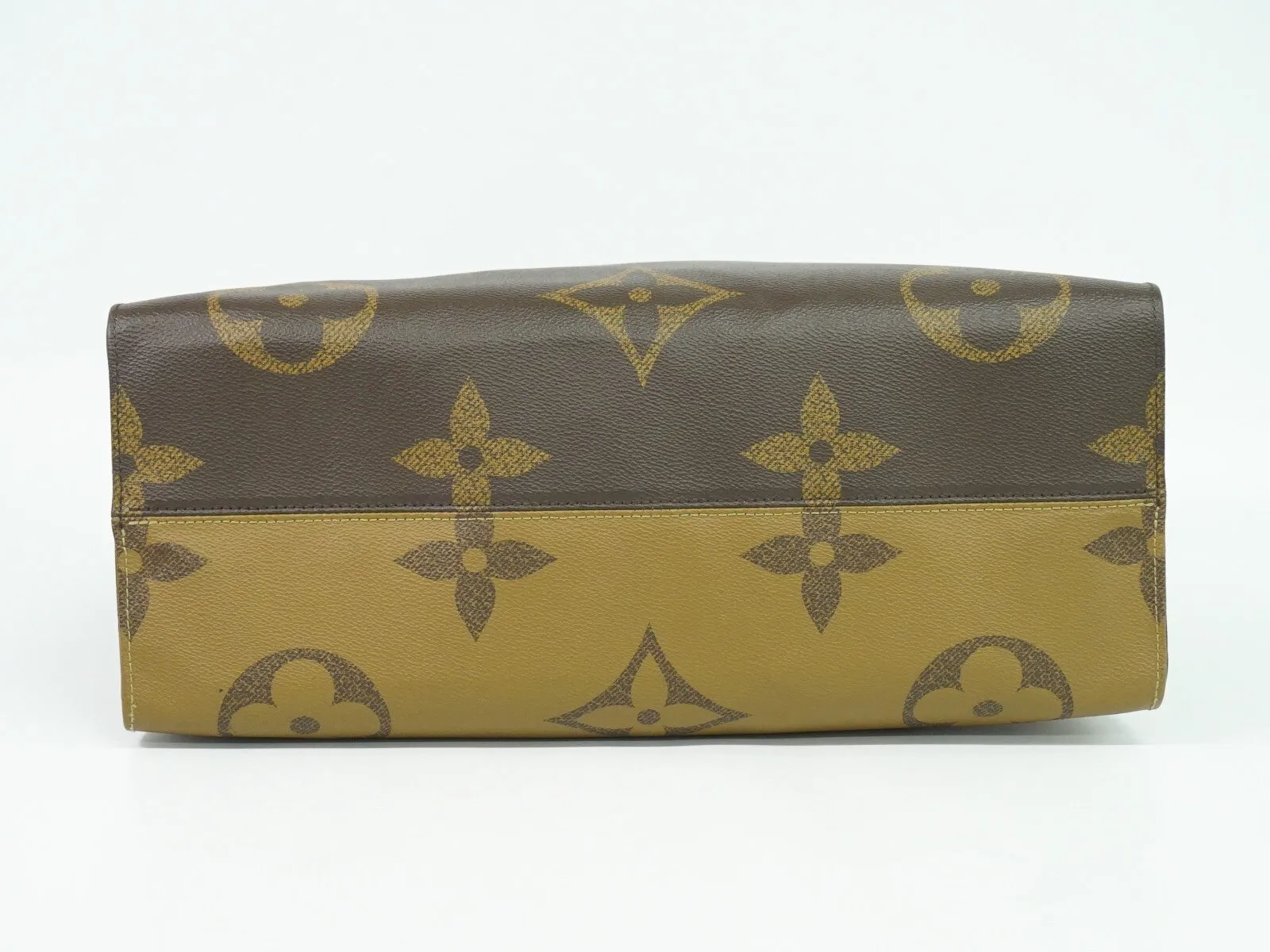Louis Vuitton Onthego Canvas Tote Bag (Pre-Owned)