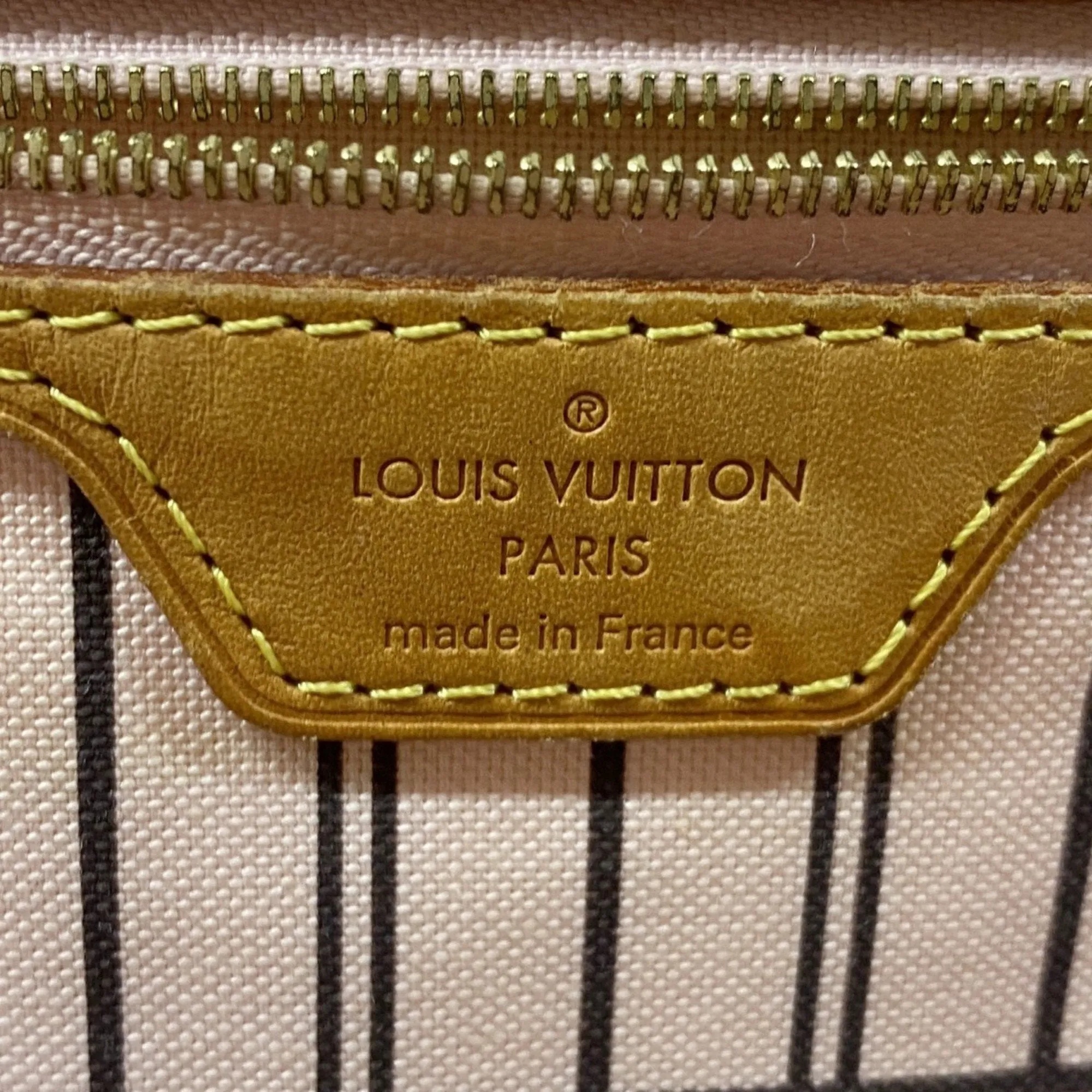 Louis Vuitton Rose Ballerine Tote Bag (Pre-Owned)