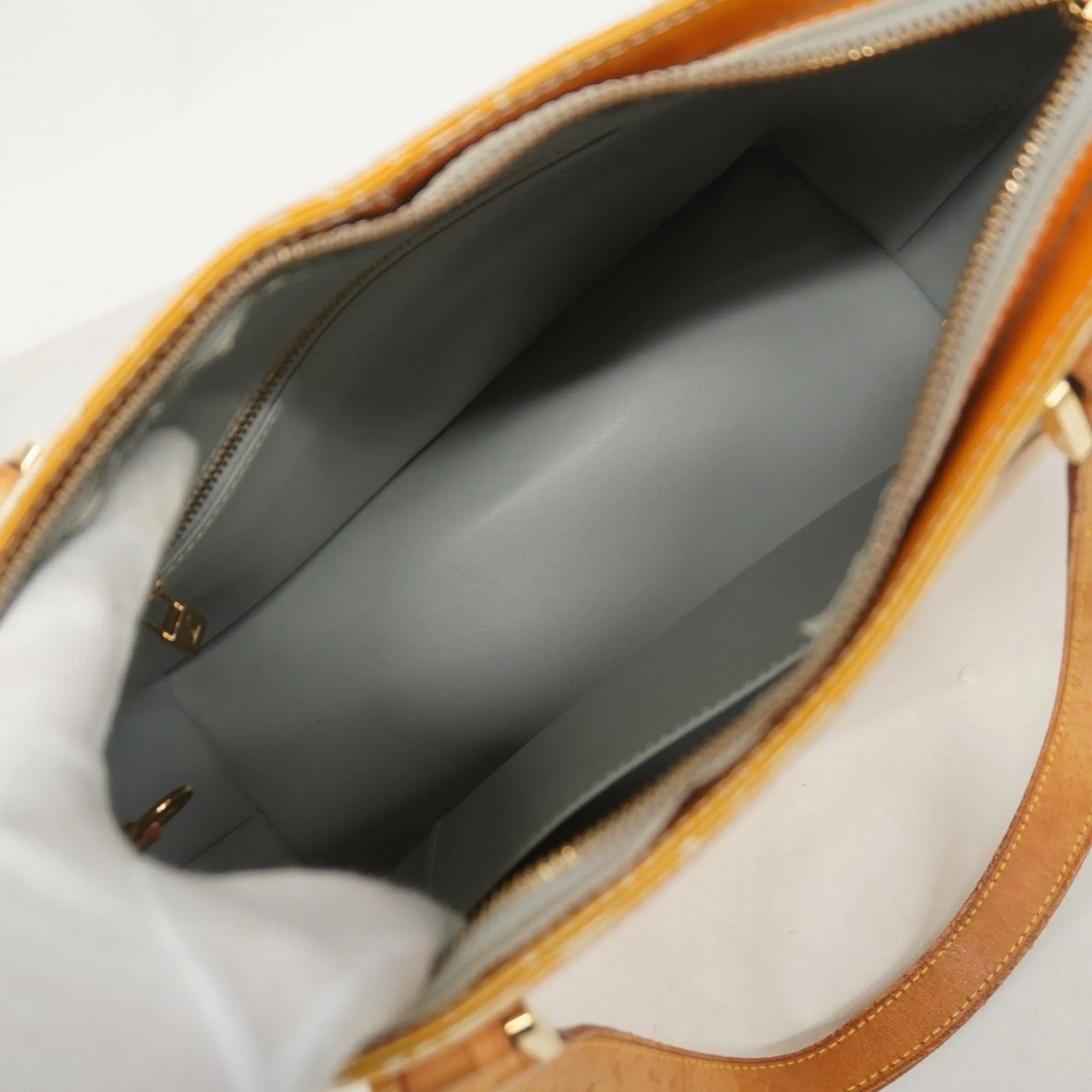 Louis Vuitton Tote Bag (Pre-Owned)