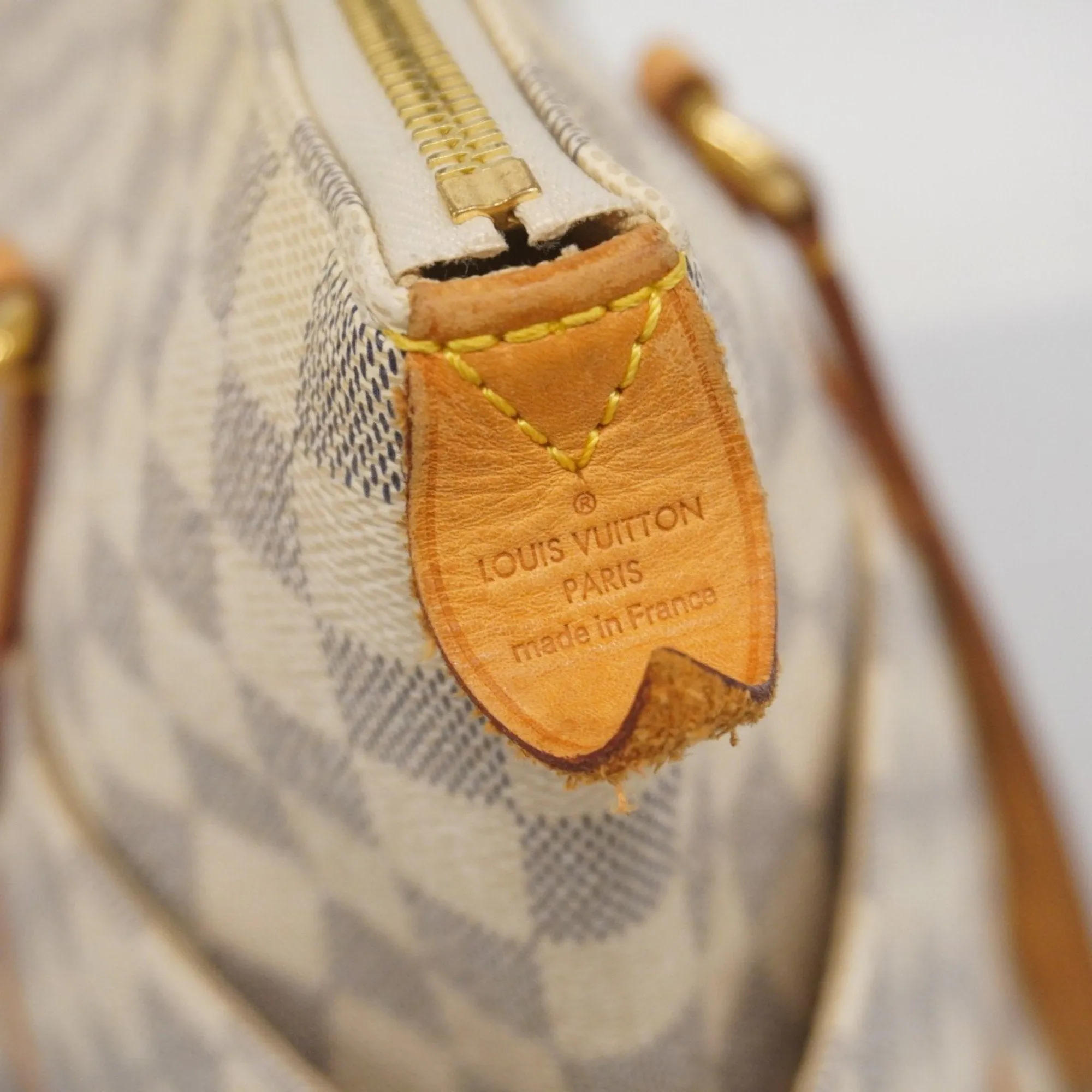 Louis Vuitton Tote Bag (Pre-Owned)