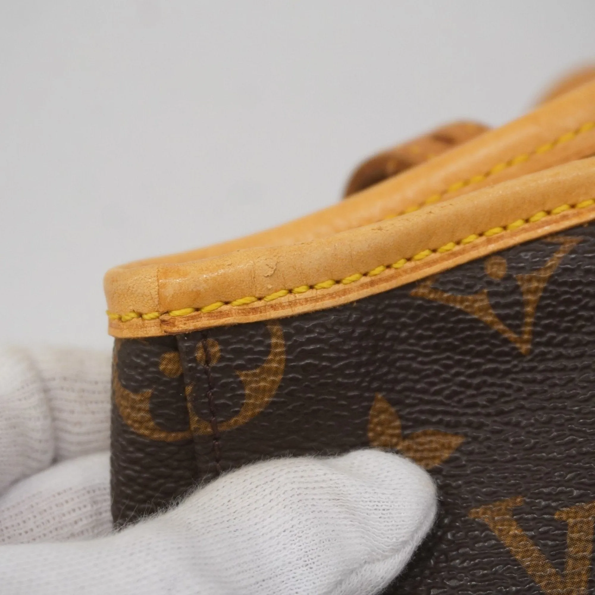 Louis Vuitton Tote Bag (Pre-Owned)