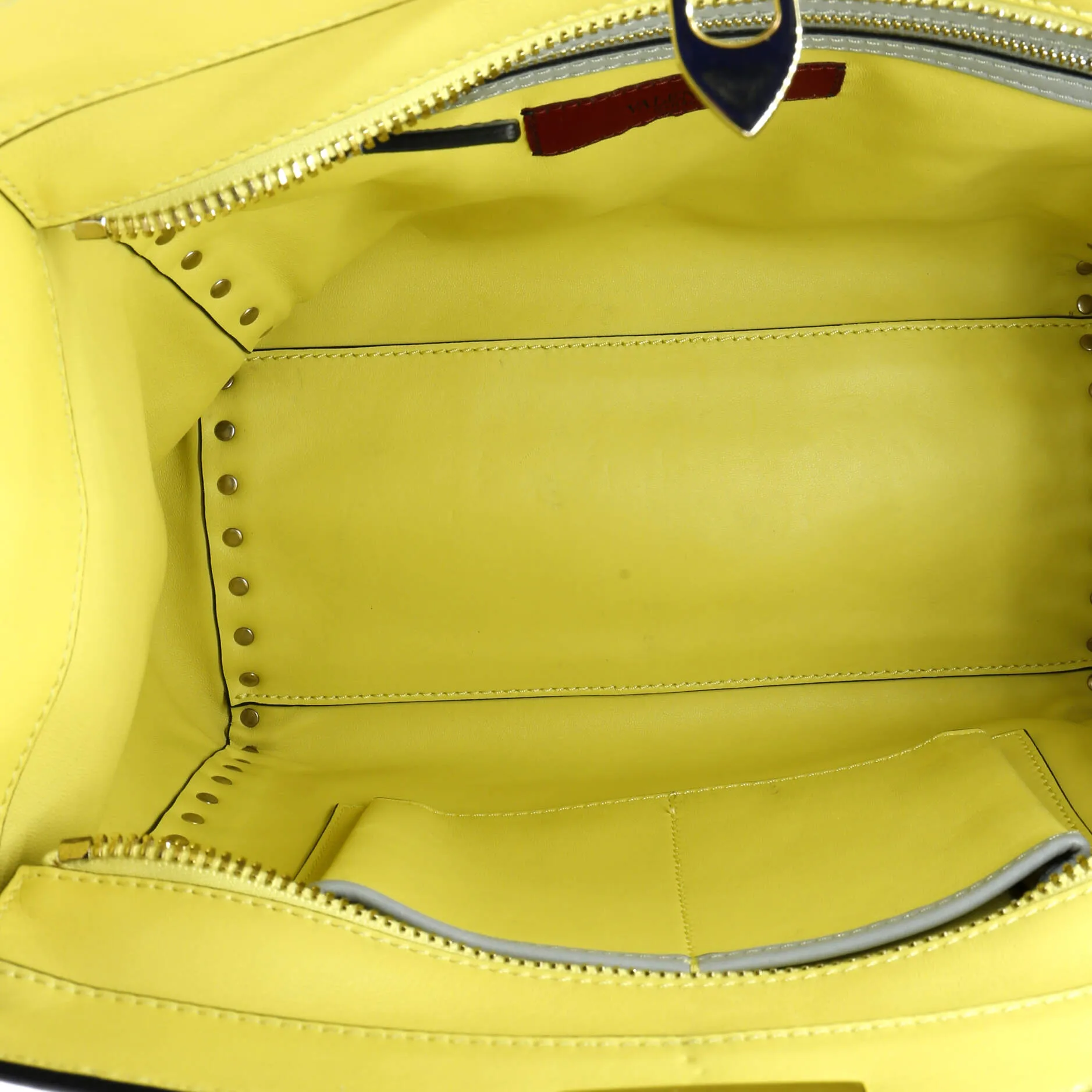 Rockstud Tote Rigid Leather Medium