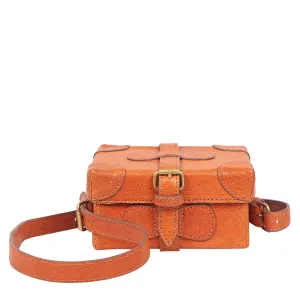 SMALL BOXY SLING BAG