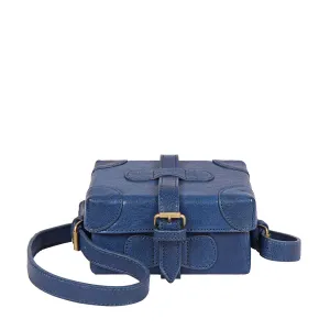 SMALL BOXY SLING BAG