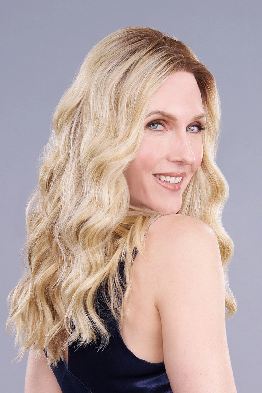Top Trend Lace HD Wavy 18"