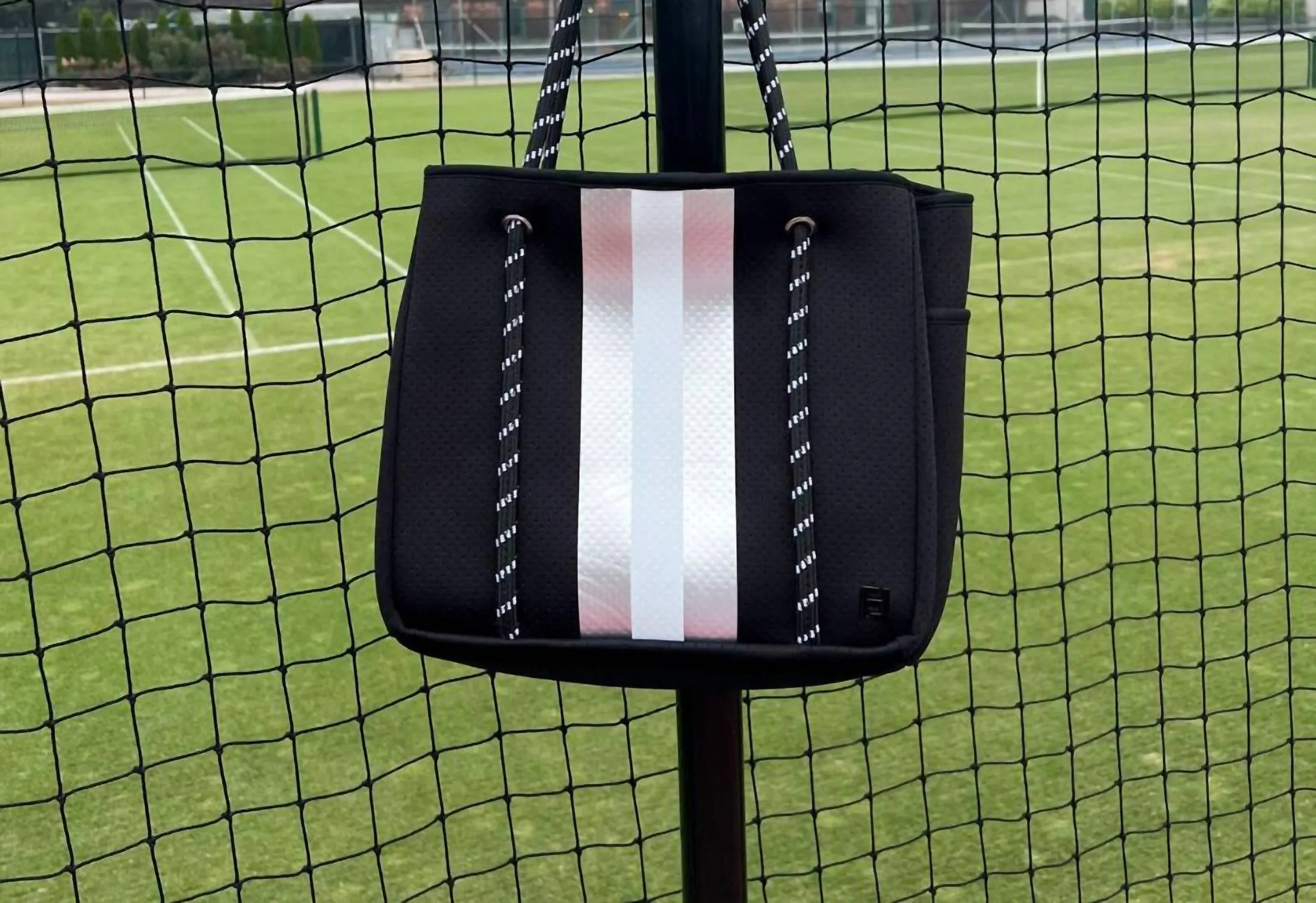 Women Courtside Large Tote Bag In Black/white