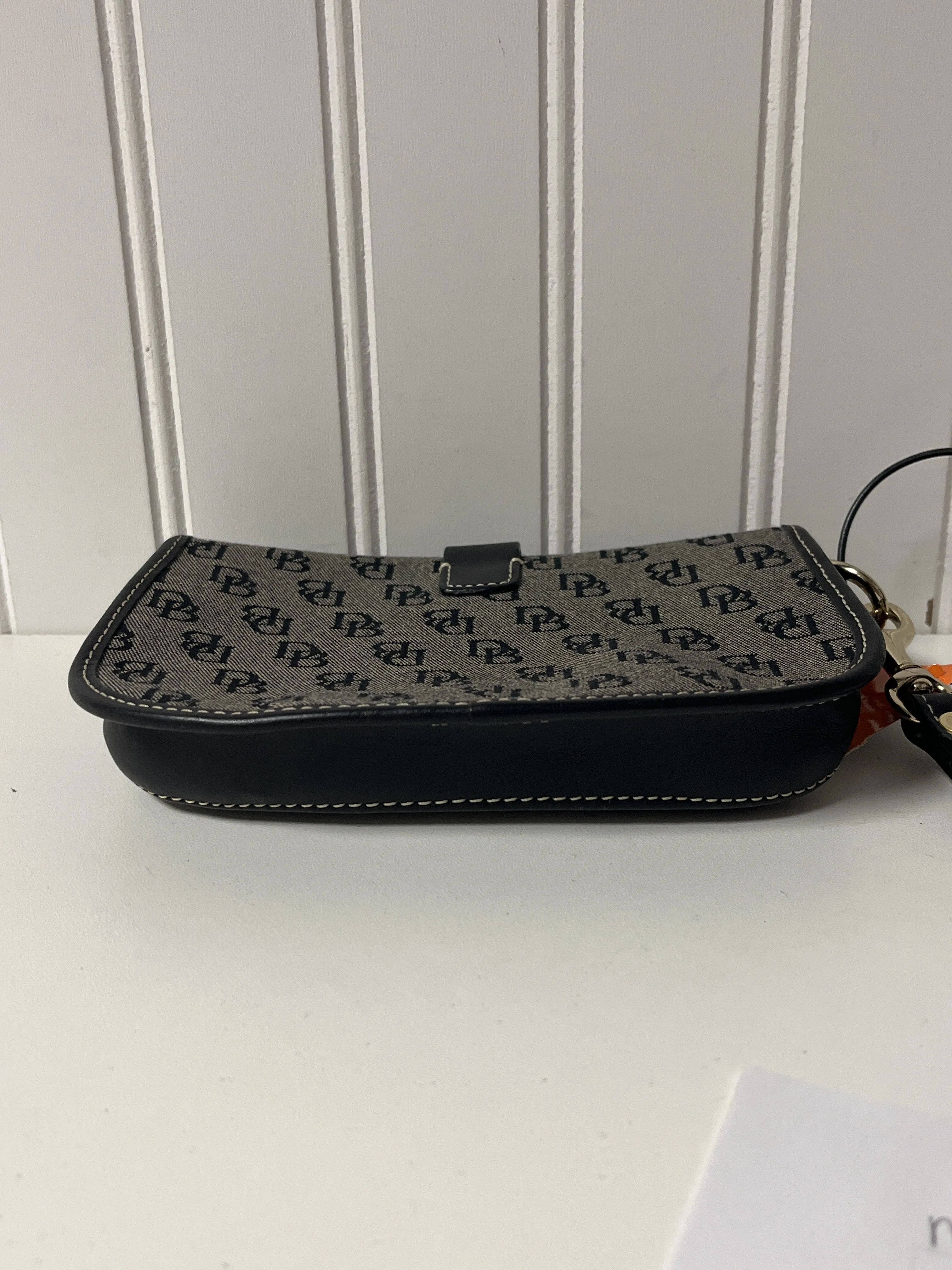 Wristlet Designer By Dooney And Bourke  Size: Small